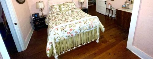 Grady House Bed & Breakfast