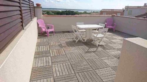 Accommodation in Saint Pierre La Mer