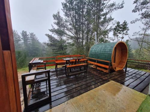 Erkély/terasz, Cabaña Refugio Sauna Spa El Arrayan Casablanca Valdivia (Cabana Refugio Sauna Spa El Arrayan Casablanca Valdivia) in Las Animas