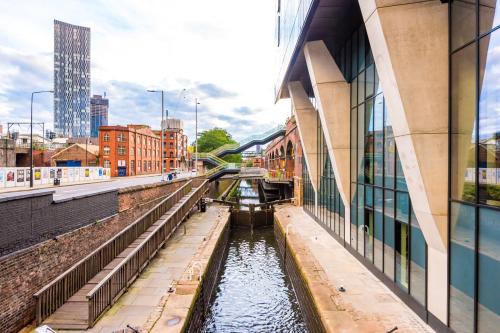 Hilltop Serviced Apartments - Deansgate Manchester