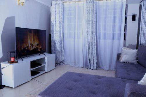 Britneys apartment 2