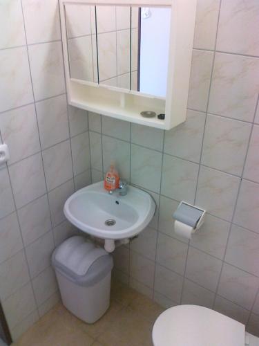 Terrace Room Rental - image 4