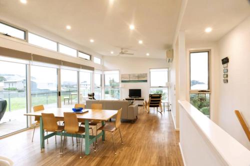 Ocean Loft - Oceanview ~Pet Friendly ~ Free Wifi, Apollo Bay (zdjęcie 8)