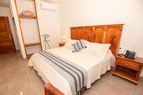 320285074 Hotel Danini