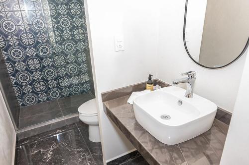 320287283 Hotel Danini