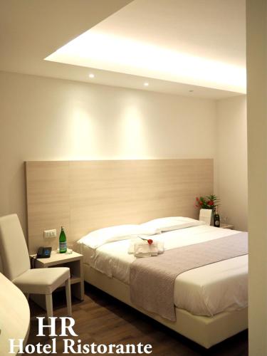 2 twin beds