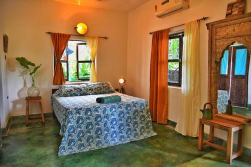 Jardin d'Ulysse & Hard Rock Goa India