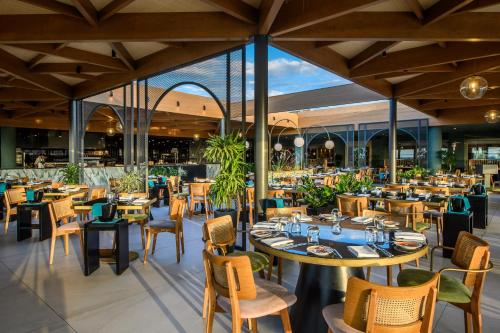 Restaurant, Stella Palace Aqua Park Resort in Hersonissos