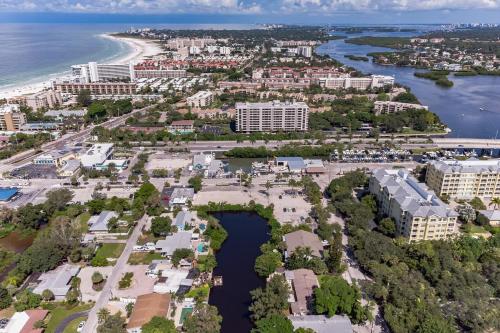 Siesta Key Resort Home Just Steps To The Beach! estate