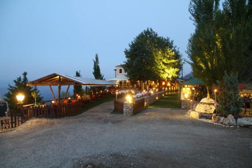  Mythoxenia in Georgitsi