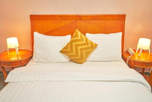 Standard Single Room image 3