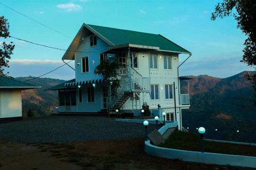 White Rocks-The Mountain Stay