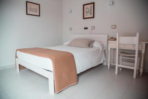 Hotel Los Olmos Room Type - Double Room