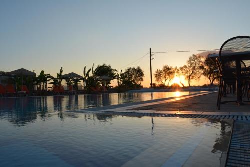 Bouradanis Village Hotel