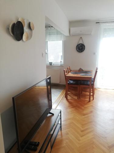 Gold in อรานีเฮเก