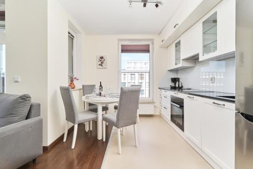 Apartamenty Aleja Architektow by Renters