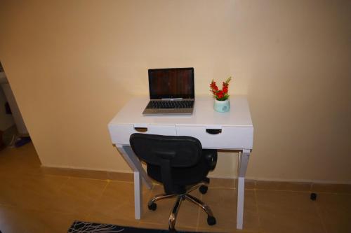 Fast WI-FI, Netflix and Parking 1Br Apartment in Kisumu Town