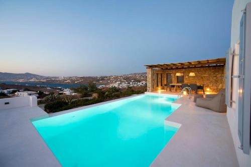 Villa with Private Pool image 9