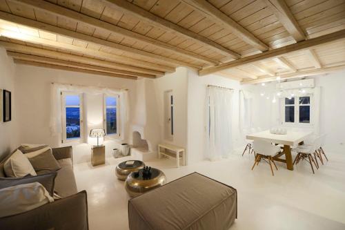 Villa with Private Pool image 8