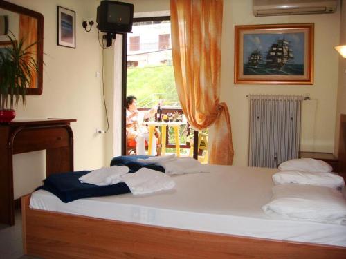 Room in BB - Welcome To Hotel petunia, In Neos-marmaras,xalkidiki ,greece, double room 7 chambre d'hôte Neo Marmara 
