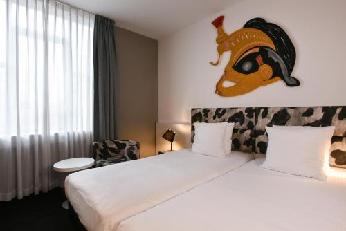 Martin's Dream Hotel - image 11
