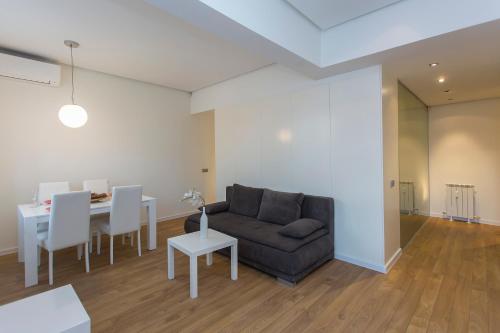 Modern Apartment in the City Center, София (фото 7)