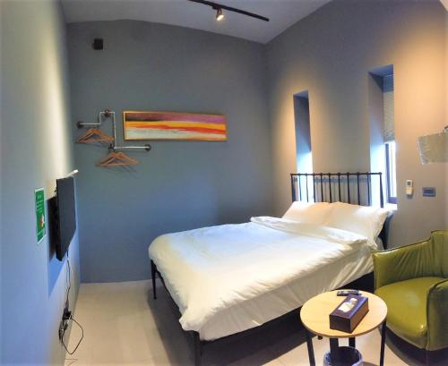 82行旅電梯民宿 來電享優惠 82行旅電梯民宿 來電享優惠