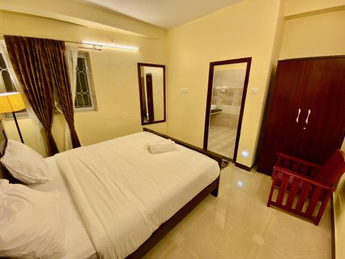 Aakash Rooms and Cottages