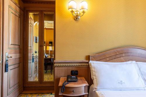 River Palace Hotel - main image