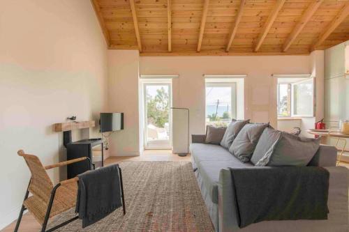 Walnut Cottage - Cosiness between hills and sea. in Morelinho