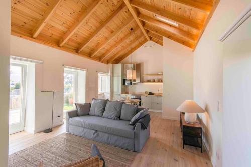 Walnut Cottage - Cosiness between hills and sea. in Morelinho