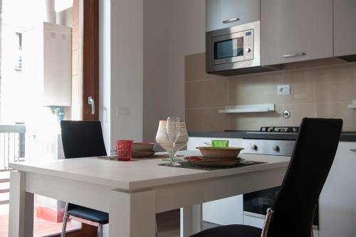 Roma Hub One - image 4