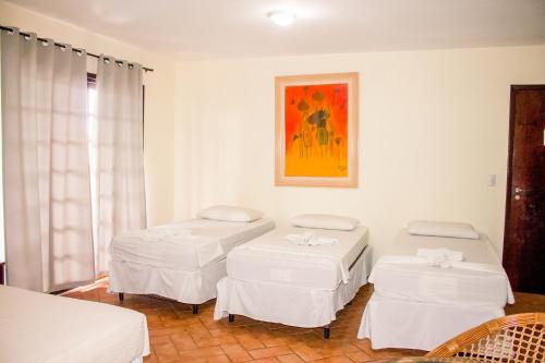 Deluxe Family Room image 2