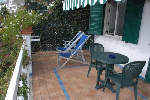 Junior Suite with Sea View (2 Adults) image 10