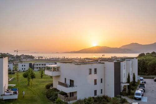 ทัศนียภาพ, Superbe T2 climatisé, proche plage - belle vue mer (Superbe T2 climatise, proche plage - belle vue mer) in พอร์ติคคิโอ