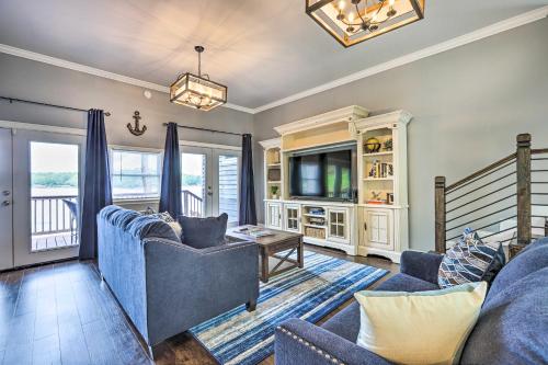 Waterfront Gem on Lake Sinclair with Boat Dock! in Madison (GA)