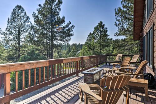 Lazy Beaver Lodge Pagosa Cabin with Deck, Fire Pit in Pagosa Springs, USA