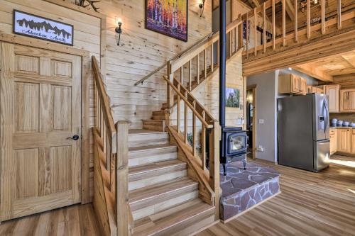 Luxe Cabin in Woods with Wraparound Deck and Fire Pit!