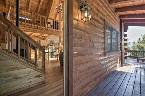 Luxe Cabin in Woods with Wraparound Deck and Fire Pit!