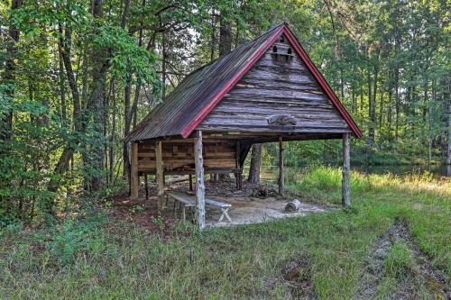 Newnan Retreat on 95 Acres Hike, Bike and More