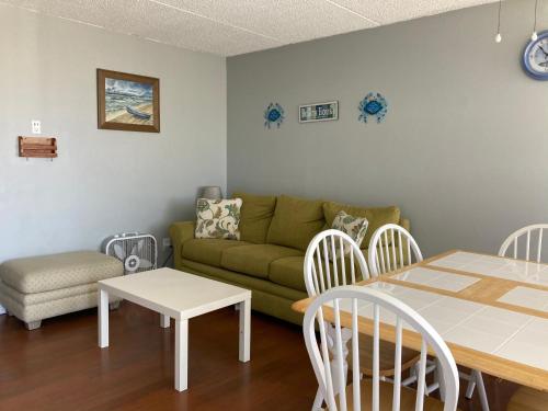 Le Boot Oceanfront Suites - image 13