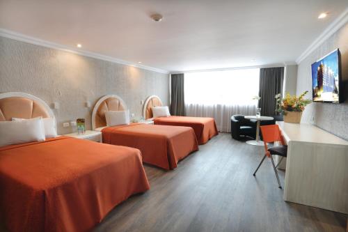 room detail thumbnail 1