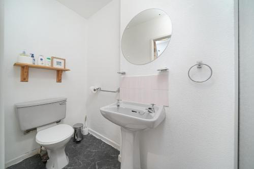 Deneside Guest House - main image