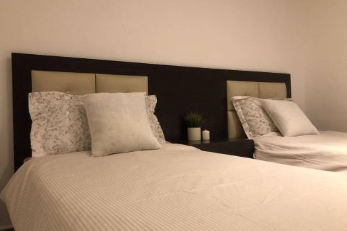 Luxury Apartment in Awesome Location in Amman - image 5