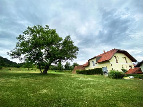 Guesthouse Mesec Zaplana - image 12