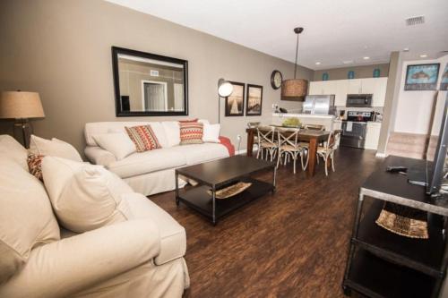 Beautiful townhome at West Lucaya by Fidelity - ID:221718 - main image