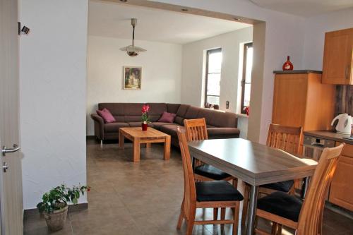 Ferienwohnung Usbeck - Apartment - Kurort Steinbach-Hallenberg