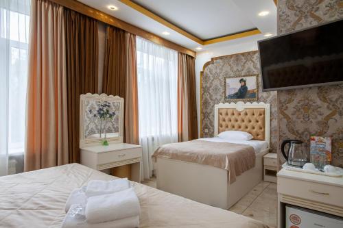 Hotel Elux - image 3