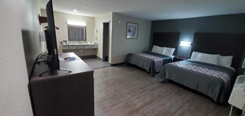 Crescent Park Motel & Suites in Littlefield (TX)