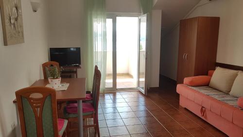 Apartments by the sea Kuciste - Perna Peljesac - 4545 - image 2